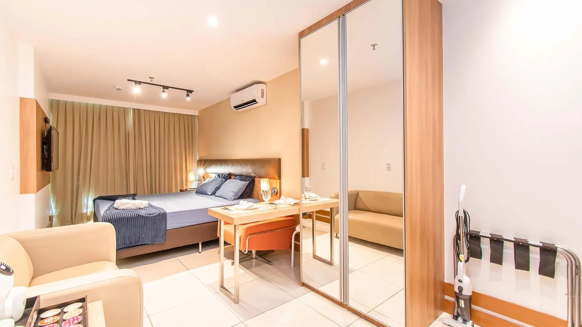Apartamento No Athos Bulcao Centro De برازيليا
